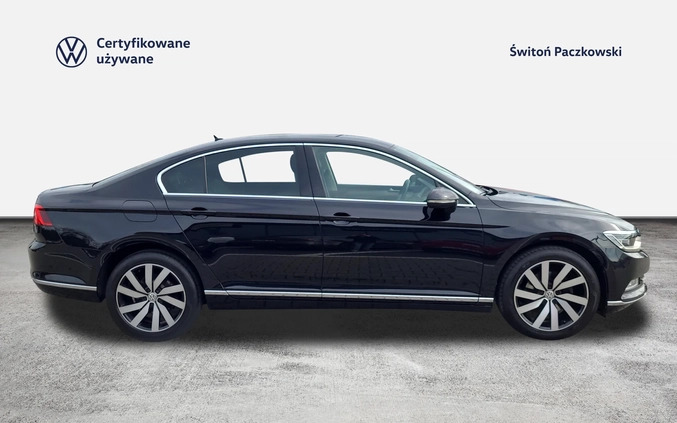 Volkswagen Passat cena 92900 przebieg: 133550, rok produkcji 2018 z Grudziądz małe 667